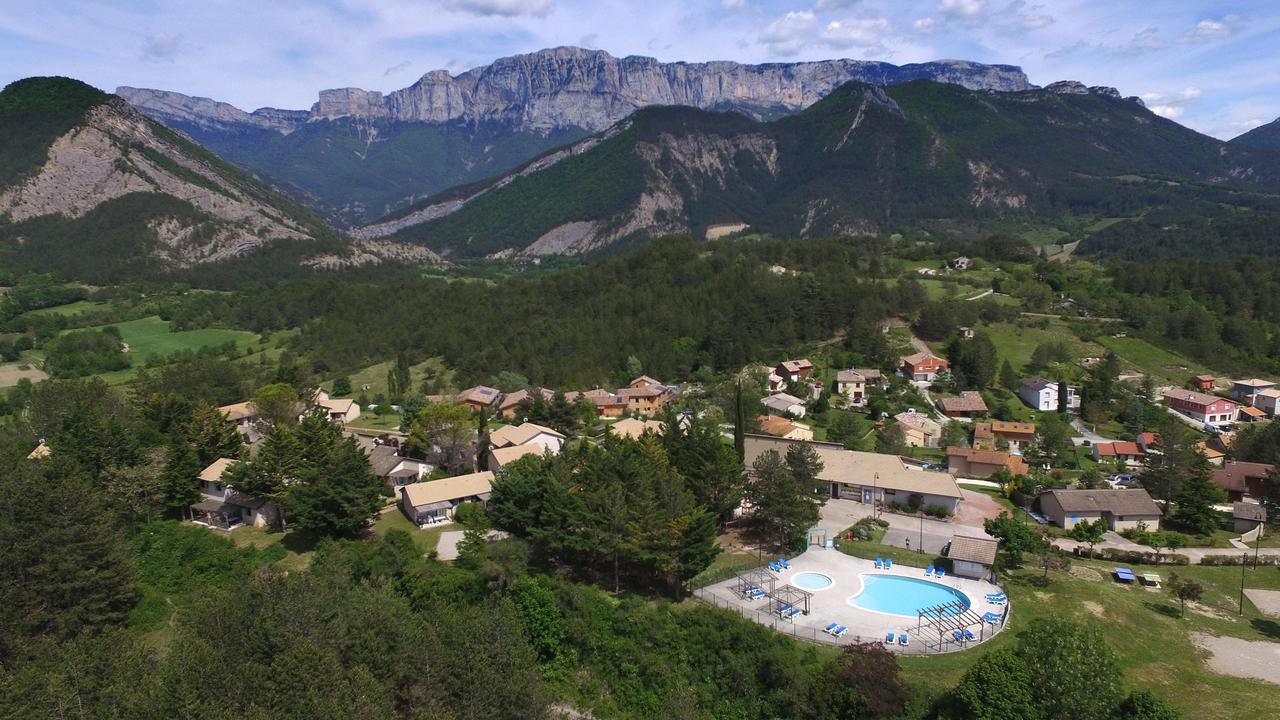 Vvf Sud Vercors Hotel Die Bagian luar foto